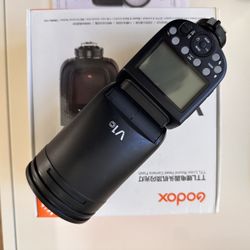 Godox V1-C (For Canon Cameras)