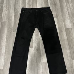 Black 506 Levi Jeans 