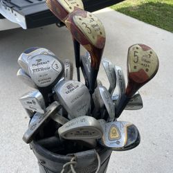 Golf clubs, golf bag golf balls everything for $25