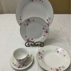 Vintage bone China place setting for 6