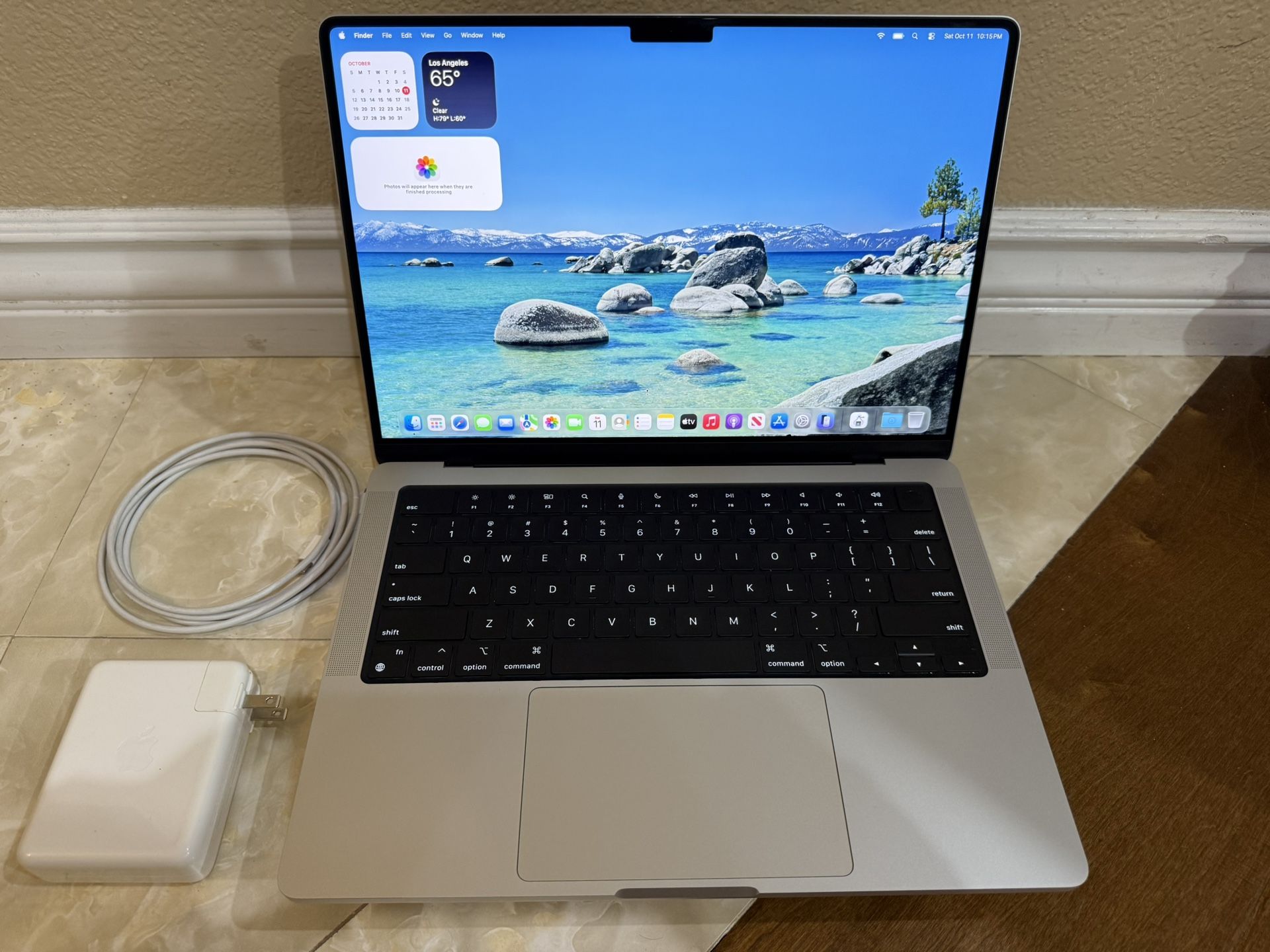 MacBook Pro 2021 14” M1 16G 512G , Cycle = 1, Like New