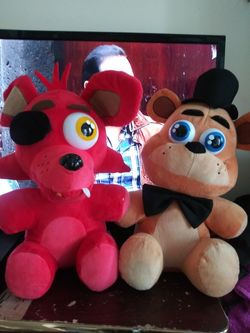 Five nights at freddys plushes