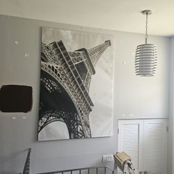 Large Picture Of The Eiffel Tower