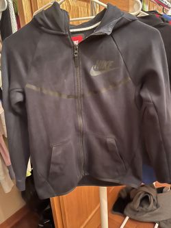 Boys Nike Tech Medium 