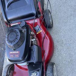 Craftsman Honda Engine 5.5. Good Working Condition Tested Before Buy It 160$$ Cash 