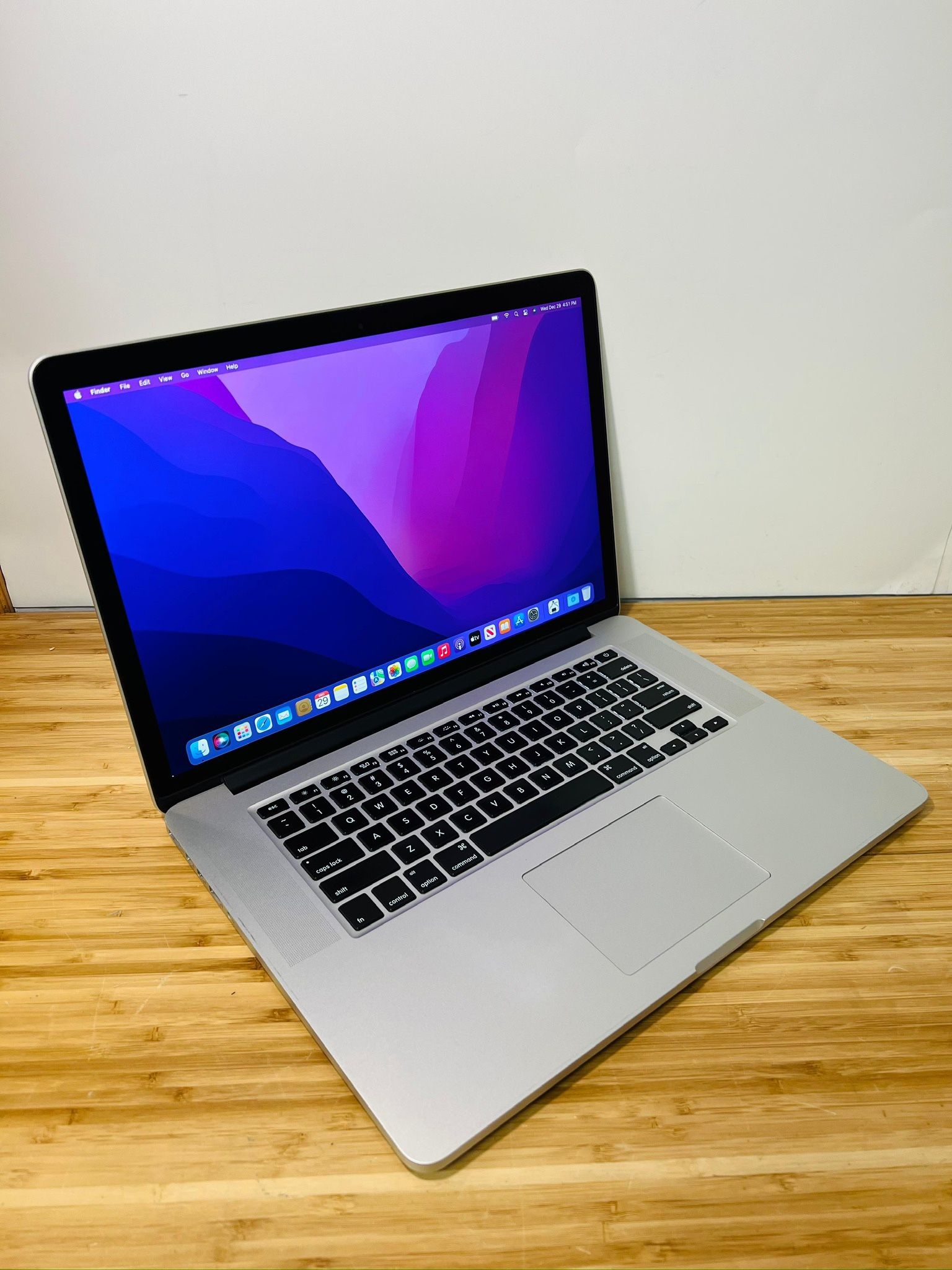 MacBook Pro Laptop 15” Screen Intel Core i7/16GB RAM/1TB $0Down Finance⚡️ Microsoft Office Word Excel,Logic,Final Cut💻1 Year Wrnty✅ 