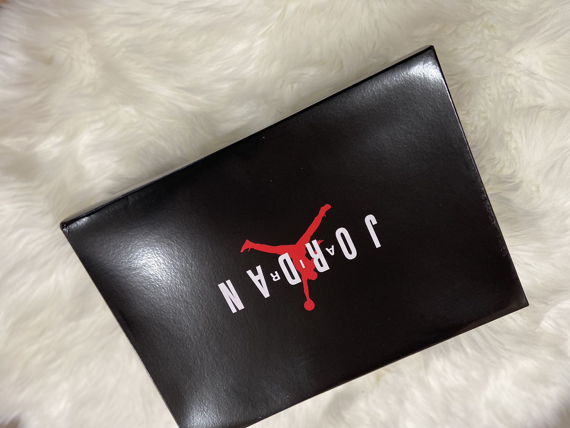 Air Jordan 11 Retro Cherry Red