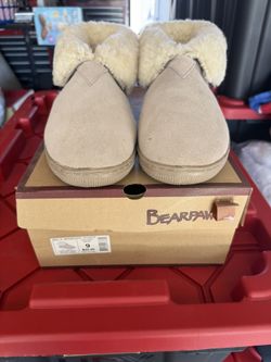 Used Bearpaw Size 9