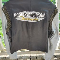 Ladies XL Harley Davidson Leather Jacket - Silver Gray & Black