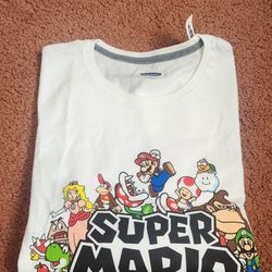 Size XL Super Mario Shirt