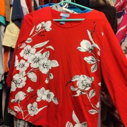 Women's 1/2s Sleeve Pullover Shirt Size Medum 
