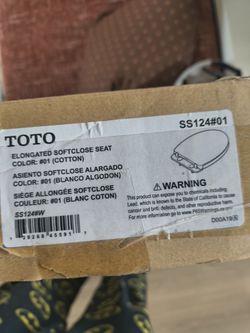 Toto Soft Close Elongated Toilet Seat New