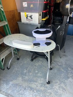 Manicure table/ hairdryer