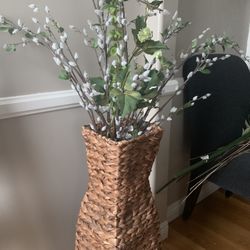 Base 30 Inch Tall (only Básquet ) No Flowers