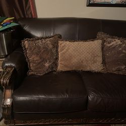 Leather Love Seat 