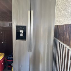 Whirlpool Refrigerator 