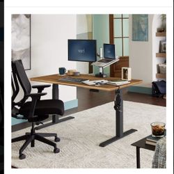 Vari: Height Adjustable Electric Standing Desk