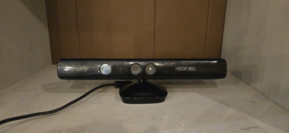 Xbox 360 Kinect Used