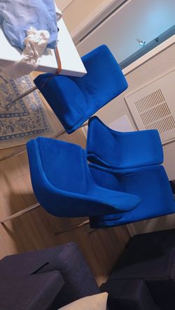 Dining room set,blue ,slightly used