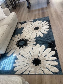 Like new rug