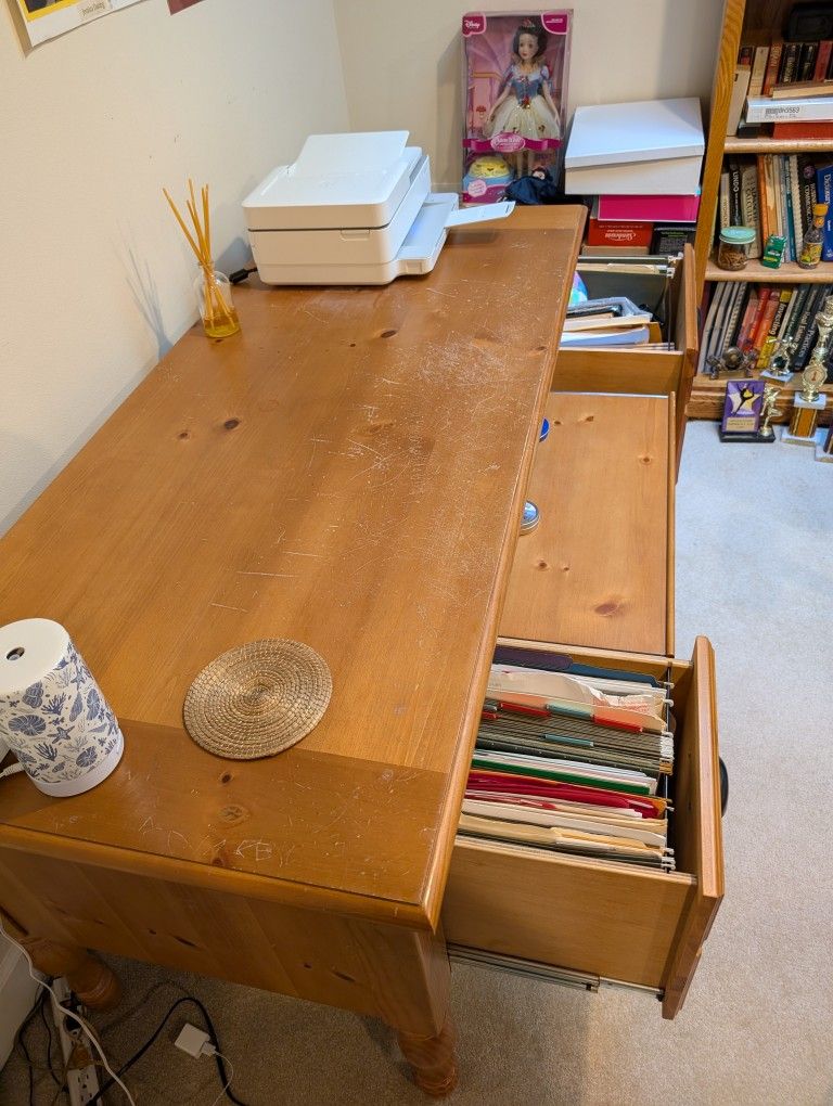 Solid oak Desk