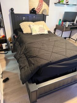Bed frame twin