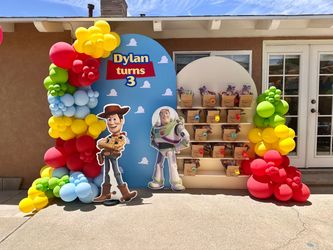 Balloon garland