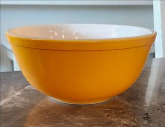 Vintage PYREX Tangerine Orange Nesting Mixing Bowl #403 USA Glass 2.5 Quarts
