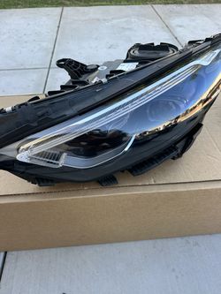 2021 2022 2023 Mercedes Benz SL class headlight left side