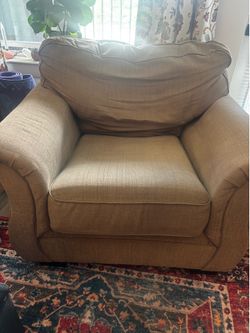 FREE Oversized Armchairs – Take One or Both – Clean & Comfortable