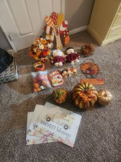 LARGE collection of Thanksgiving items