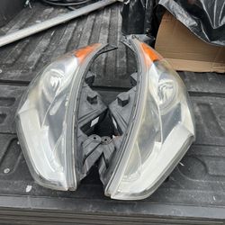 2012-2017 Hyundai Veloster Headlights 