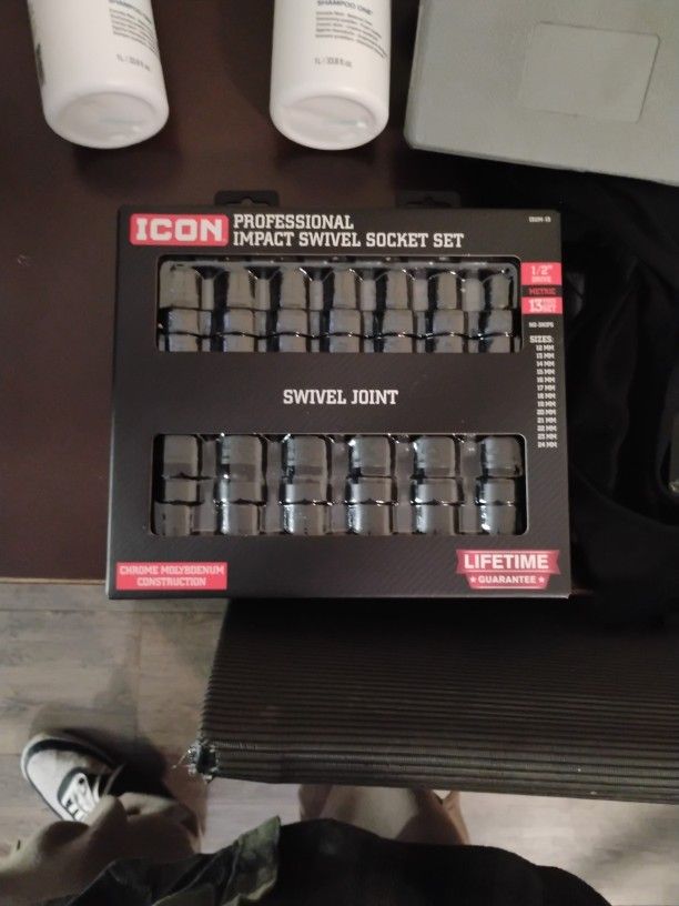 Socket Icon