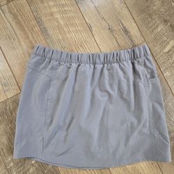 Patagonia Women's Medium Skort , Polyester And Elastne Rn 51884 