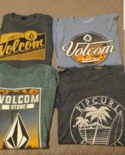 Volcom T-Shirts Adult Small