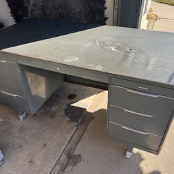 Tanker Desk