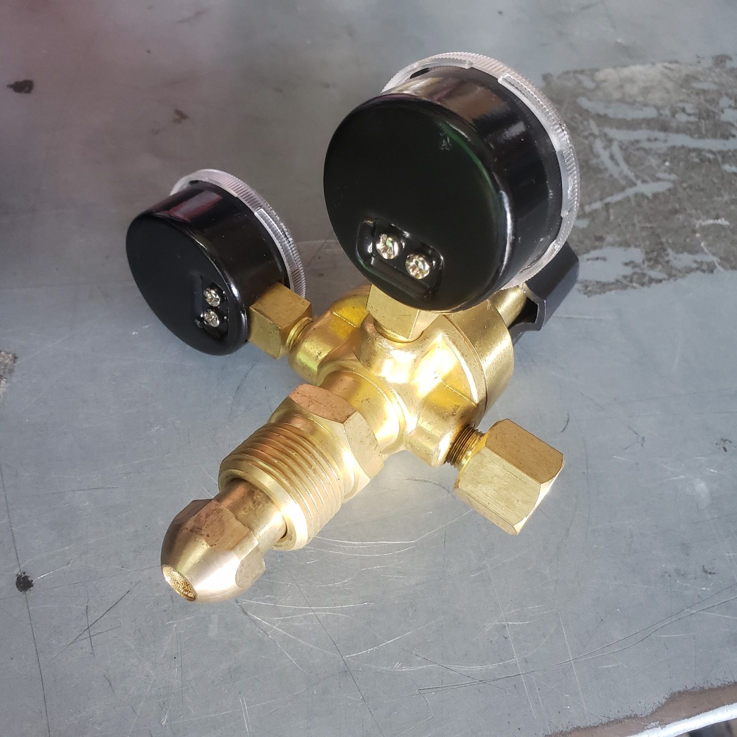 Brand New Dual Gauge Welding Regulator and Hose Shielding Gas ☆ Tank