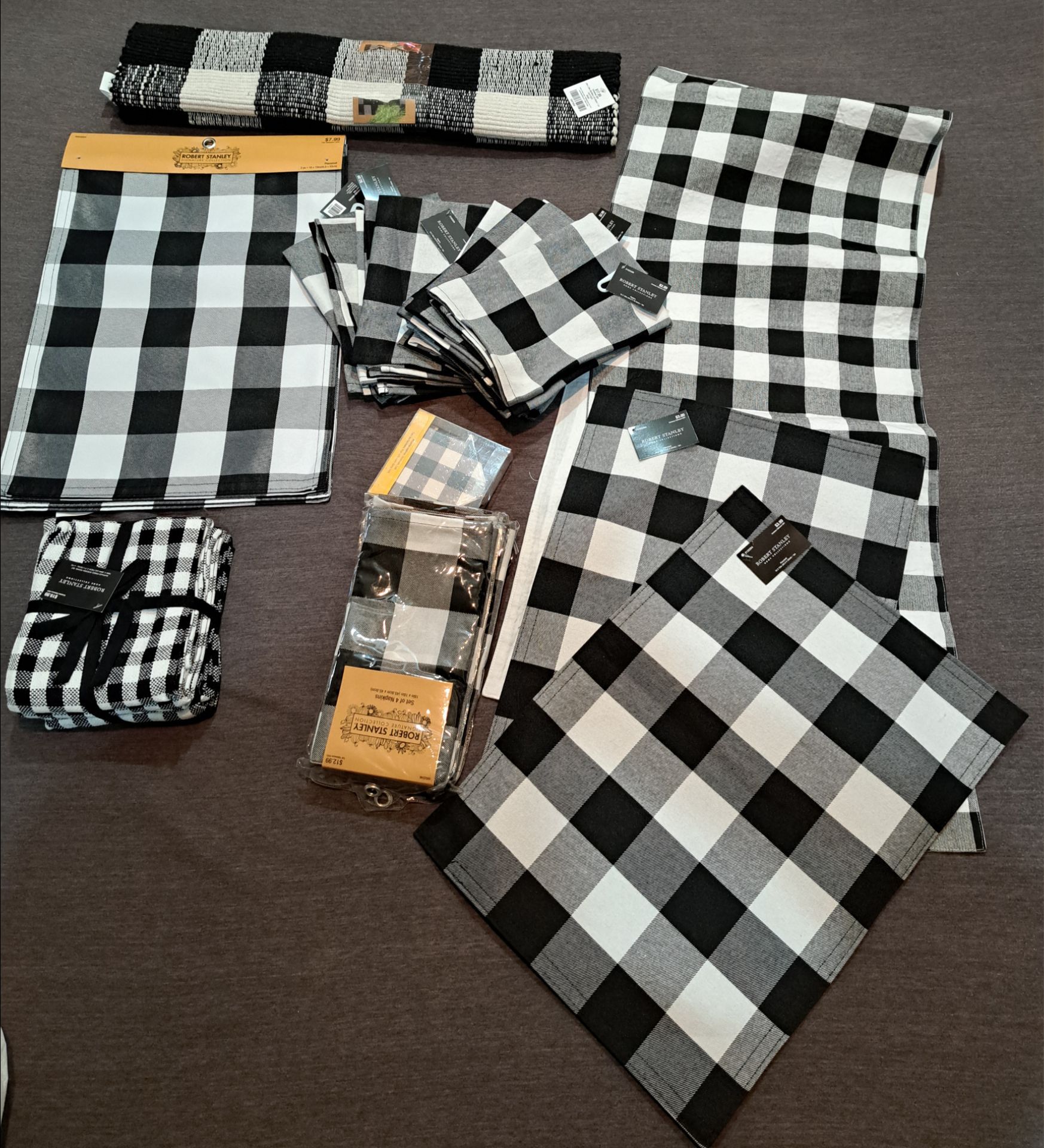 Place Settings, Napkins, Runner, Christmas Rug, Robert Stanley