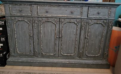 Satterlee 63" Wide 3 Drawer Sideboard

By Laurel Foundry Modern