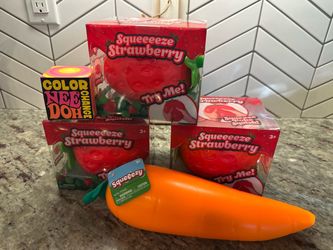 Squishy toys Needoh color changing squishy & strawberry squeeeze, carrot squeeeze