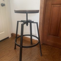 Set Of 3 Barstools