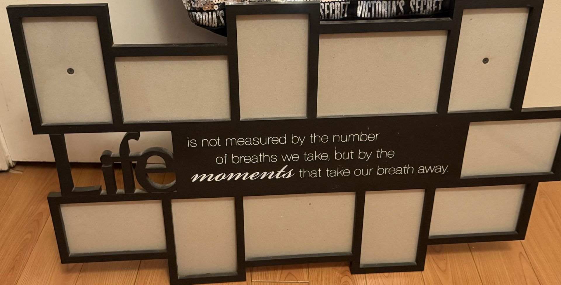 Wall Hanging Picture Frame