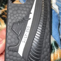 iPhone 11 Pro Max Cases (2)