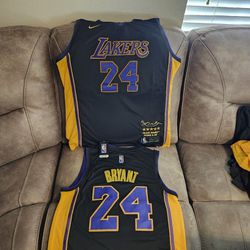 Lakers Kobe Bryant Jersey (Stitched Autograph)