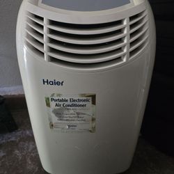 PORTABLE AC/ AIR CONDITIONER.