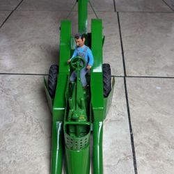 Vintage Ertl John Deere 237 Corn Picker 1/16 Scale w/ Driver Figure – Clean