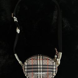 Burberry Purse 