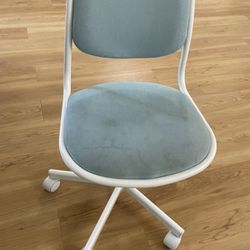 IKEA ORFJALL desk chair for kids