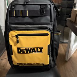 Dewalt rolling backpack