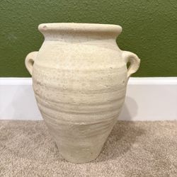 11 Inch Ceramic Textured Table Vase with Handle